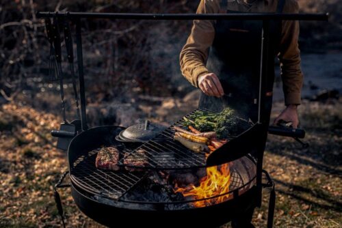 Barebones Cowboy Fire Pit Grill Grill Rooster