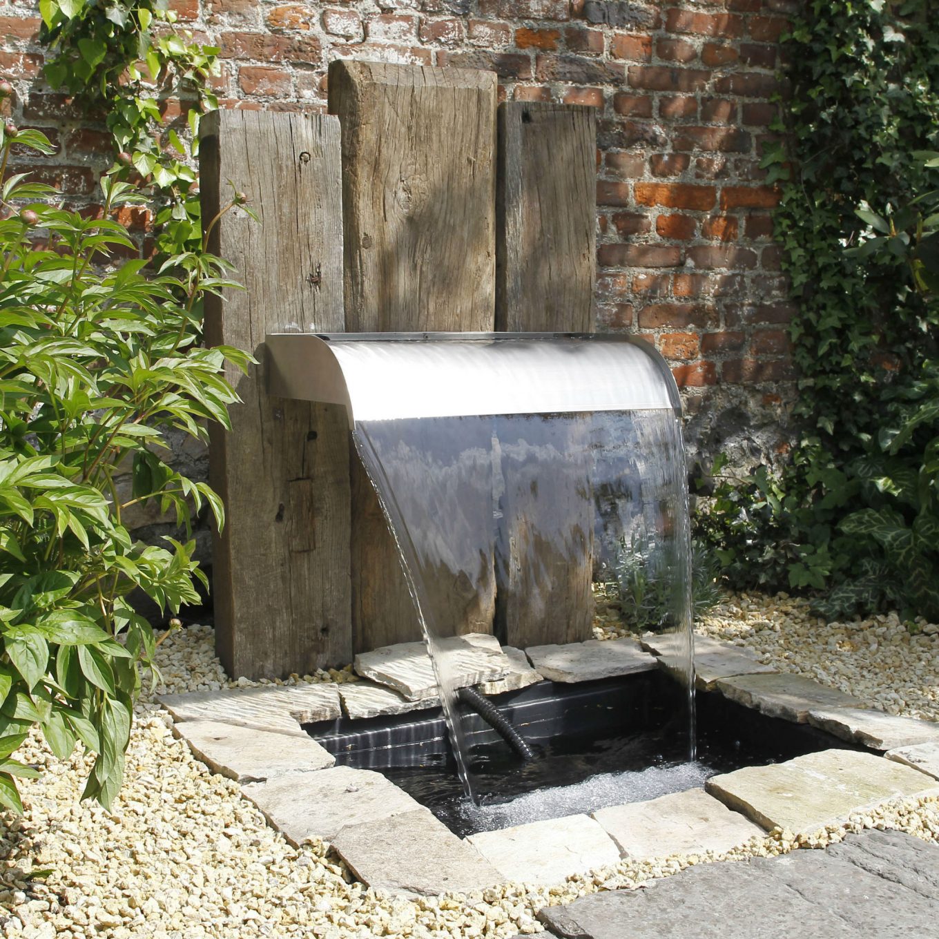 Waterval Nevada 30cm met LED verlichting Waterval Nevada 30cm met LED verlichting